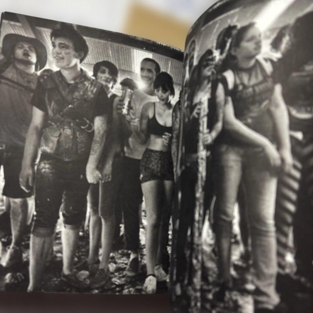 洋書 BIKE KILL JULIE GLASSBERG 19/25