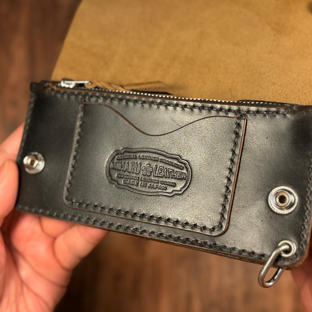 ホースバット・茶芯ブラック・ロングトラッカーウォレット – レザー長財布