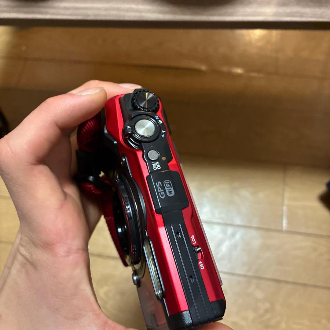 [サト] Tough デジタルカメラ レッド 2m防水　tg-6