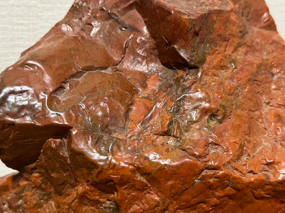 大型 佐渡 赤玉石 赤石 鑑賞石 水石 盆石 錦紅石 錦石天然石 黒色台座付き