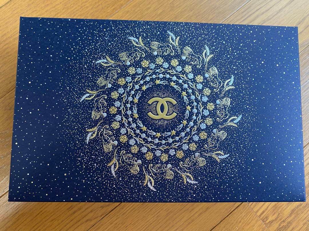 【新品未使用】シャネル 2025 ホリデー　ルージュ ココ グロス トリオセット