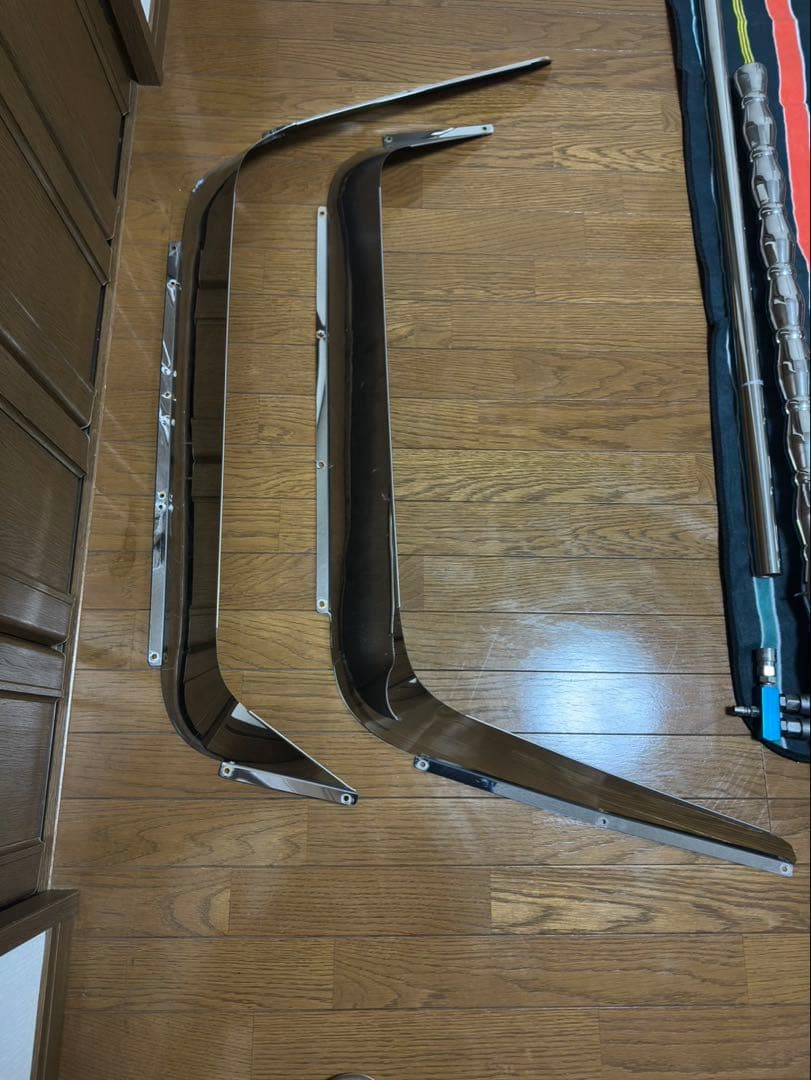 ステンレス製ドアバイザー　ファイブスターギガ用