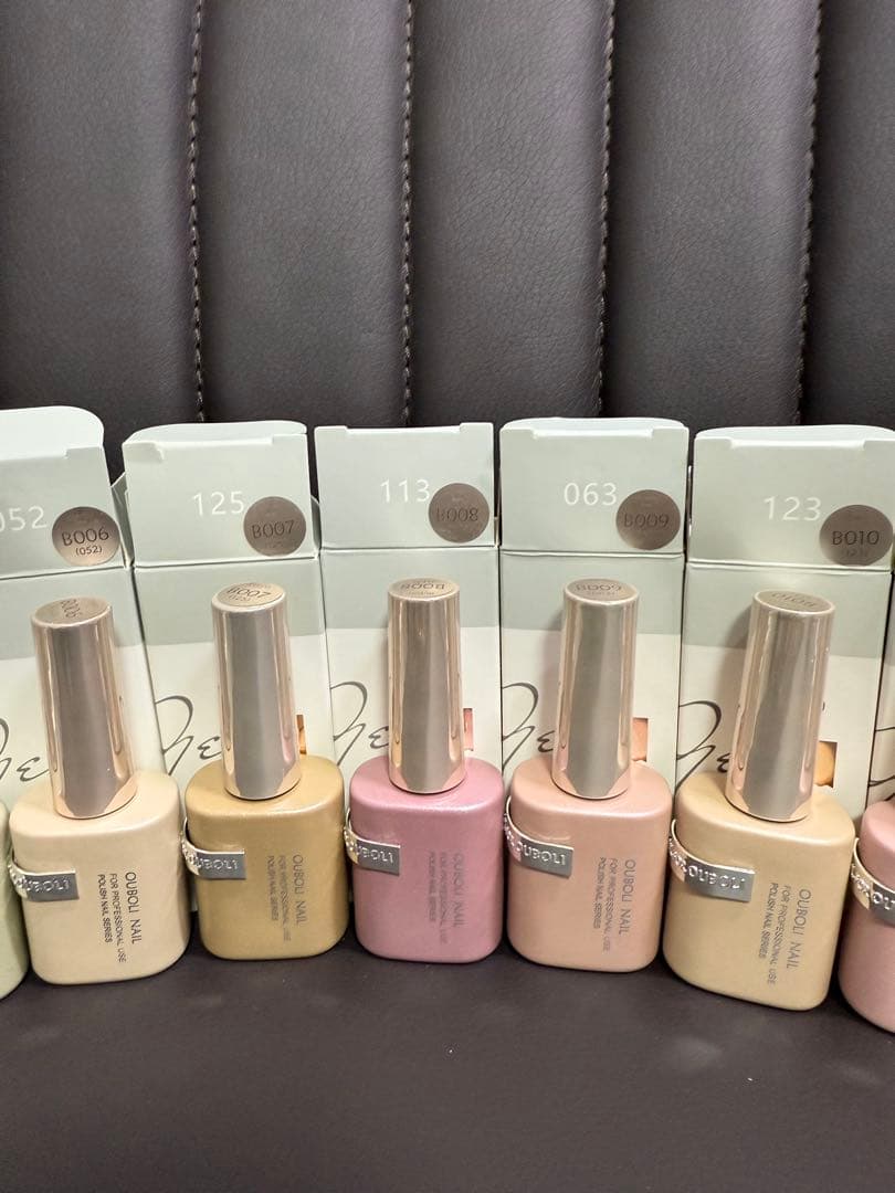 ☆新品未使用☆ラメ＆マグネット16色セット◇カラーチャート付き！