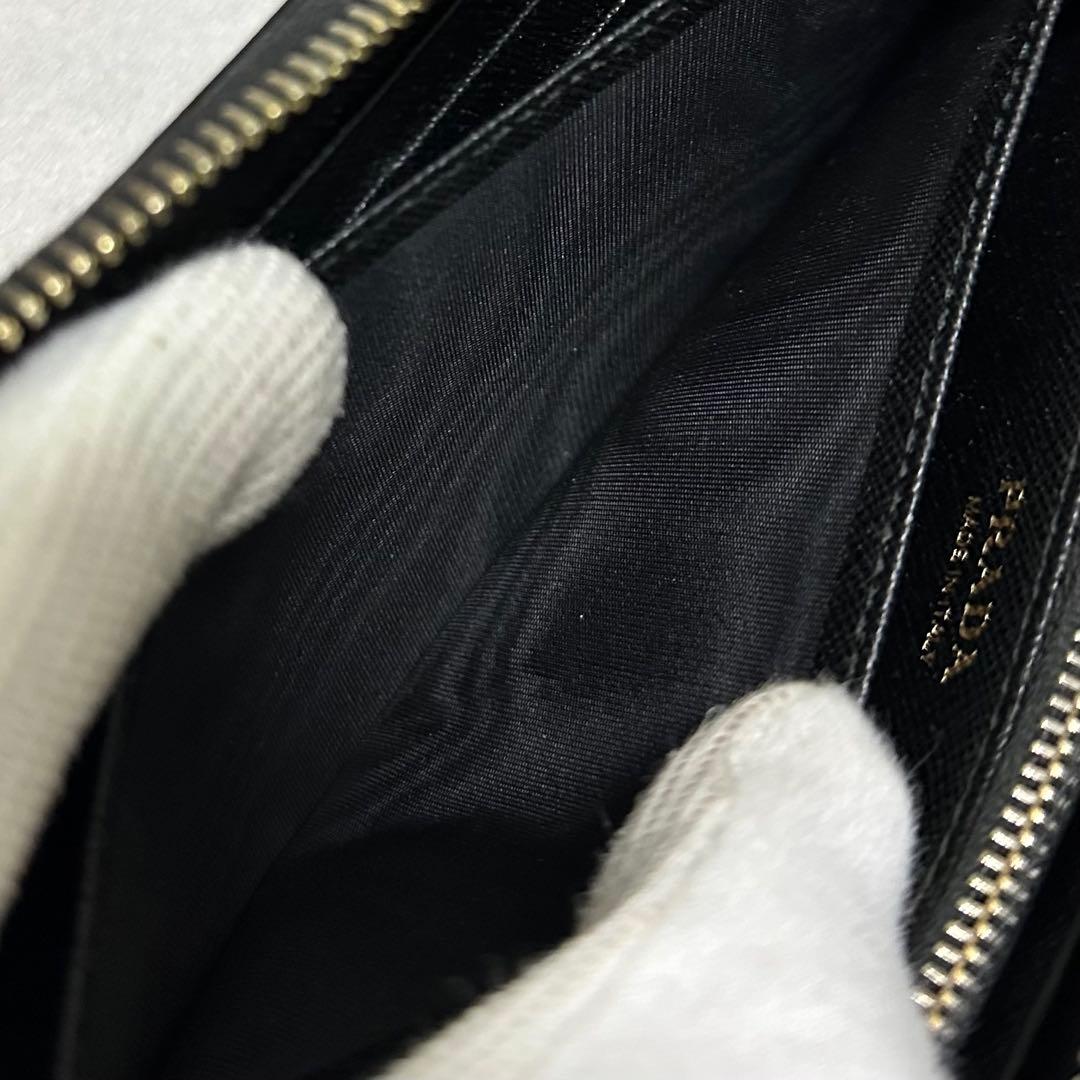 PRADA プラダ　長財布　ラウンドファスナー　三角ロゴ　サフィアーノレザー