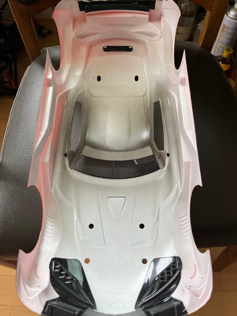 タミヤ 1/10 au TOM'S GR Supra ボディ
