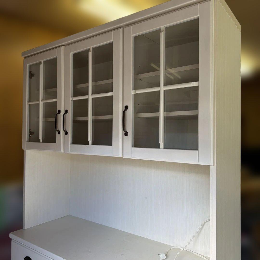 ミランダ120ニトリ ホワイト食器棚 ガラス扉付き