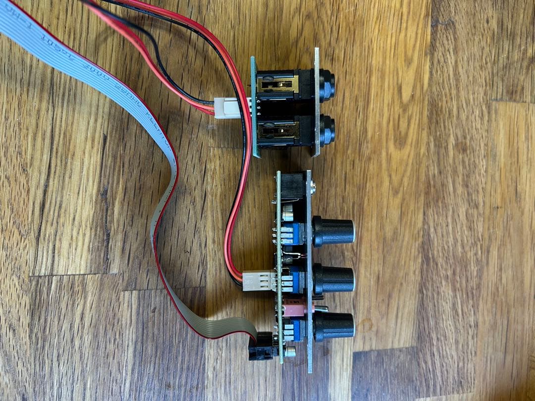 Intellijel Designs Send/Return 1U モジュラー