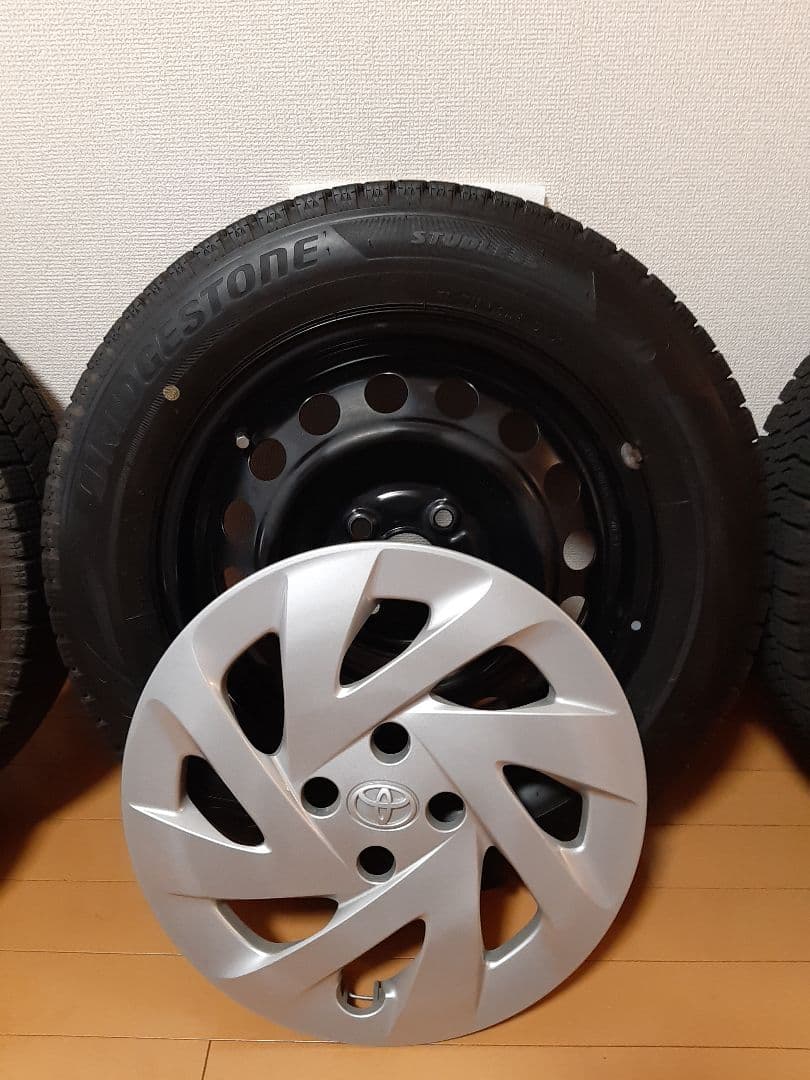 2023年製ブリジストン スタッドレス 175/65R15 4本 千葉近郊手渡可