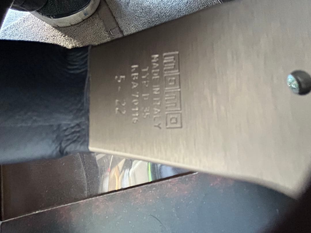 MOMO ステアリング RACE 35φ