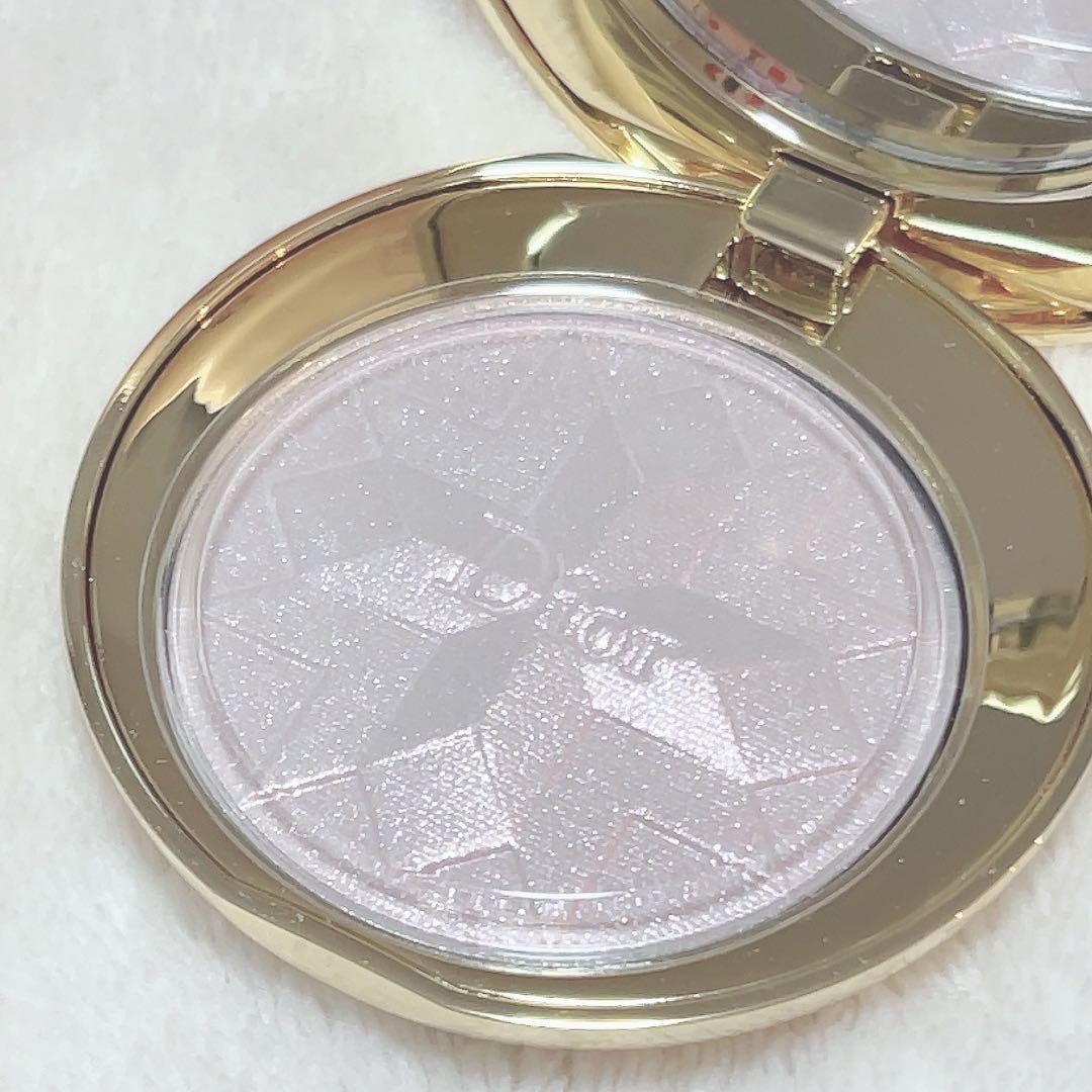 箱付き完全未使用超美品　DIOR コンパクト　フェイスパウダー　ディオリフィック