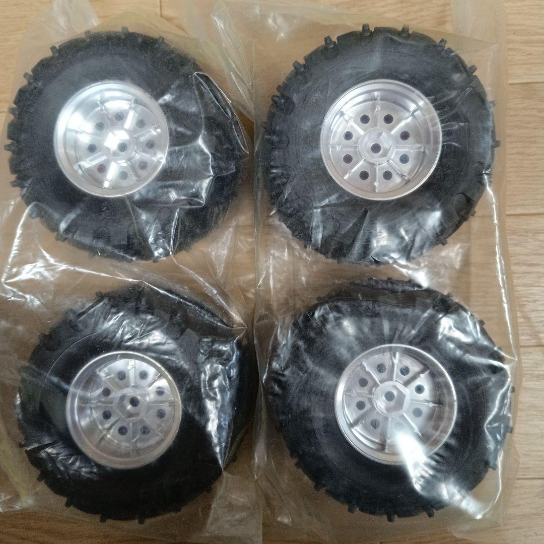 タミヤイベント会場限定品!ピンクメッキホイール付きモンスタースパイクタイヤセット