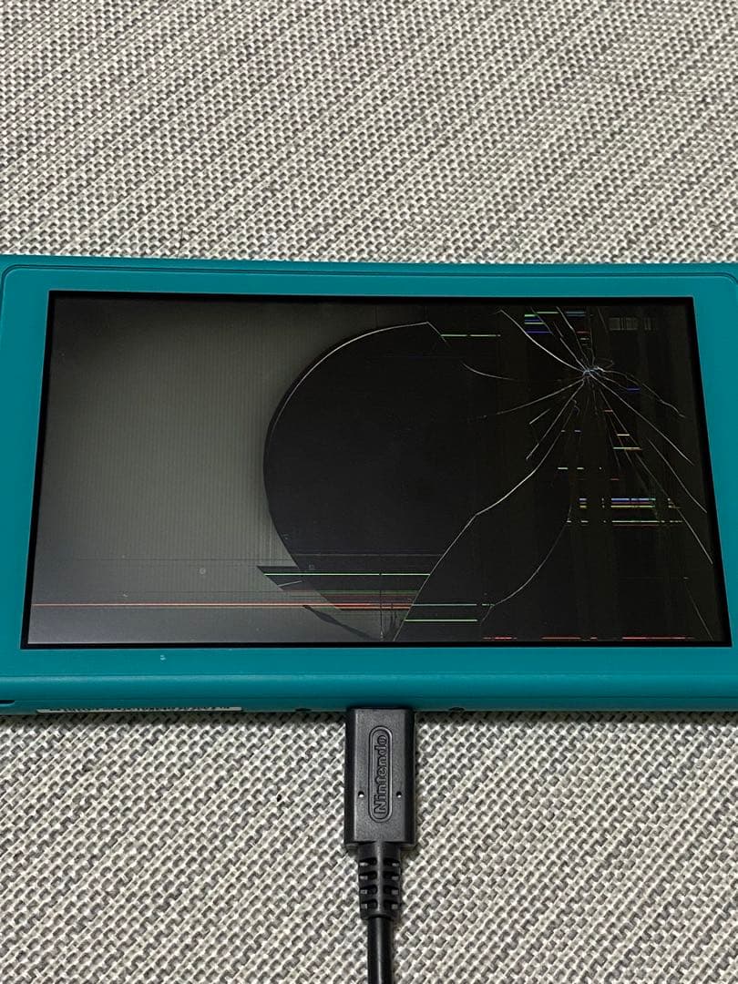 Nintendo Switch Lite ターコイズ 画面ひび割れ
