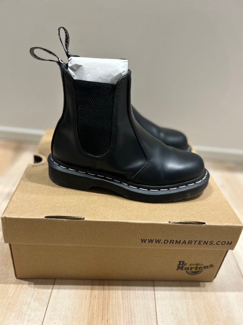 【Dr. Martens】 チェルシーブーツ 白ステッチ 【22cm】