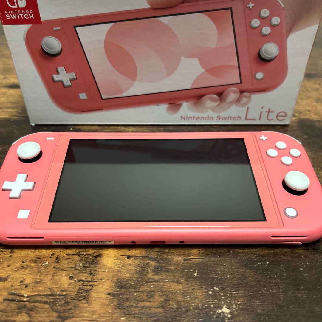 Nintendo Switch light コーラル　ピンク　中古
