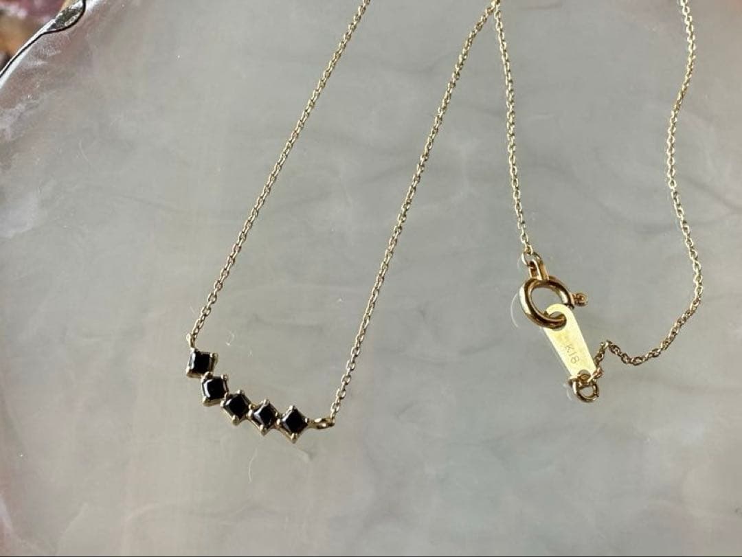 AHKAH K18 ブラックスピネルネック