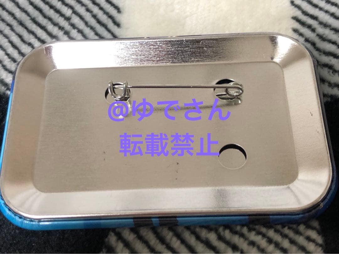ユーリ!!! on ICE　勝生勇利誕生日記念購入特典缶バッジB（キズ有）