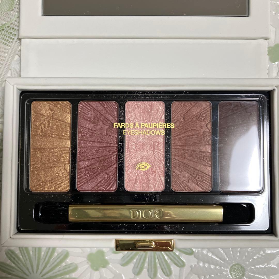 2025年ホリデー限定 Dior アイシャドウパレット