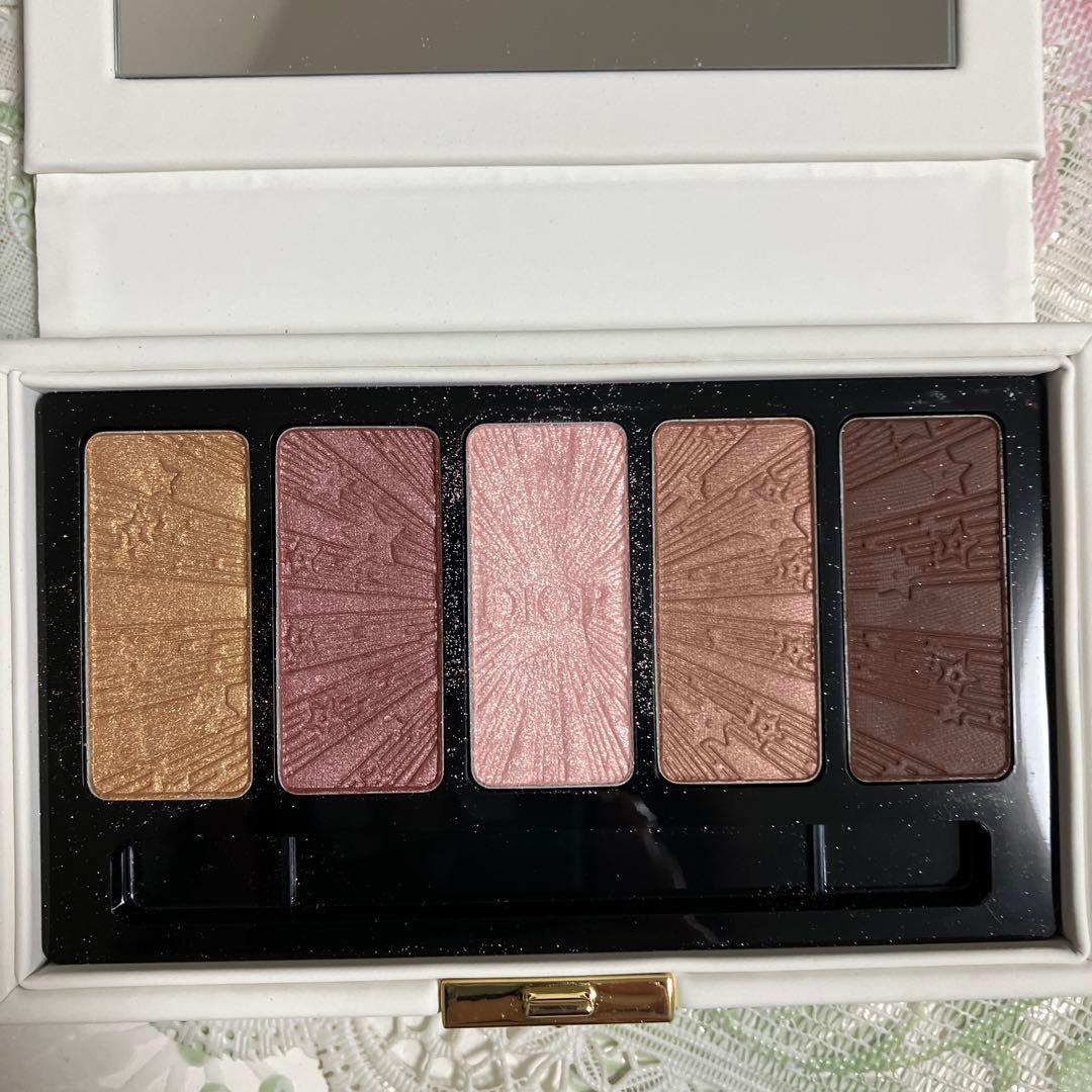 2025年ホリデー限定 Dior アイシャドウパレット