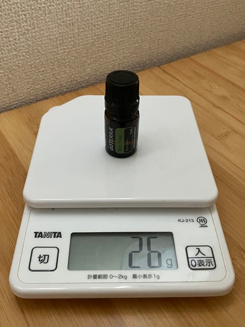 檜のアロマオイルスタンド付き！ ドテラ　アロマタッチキット