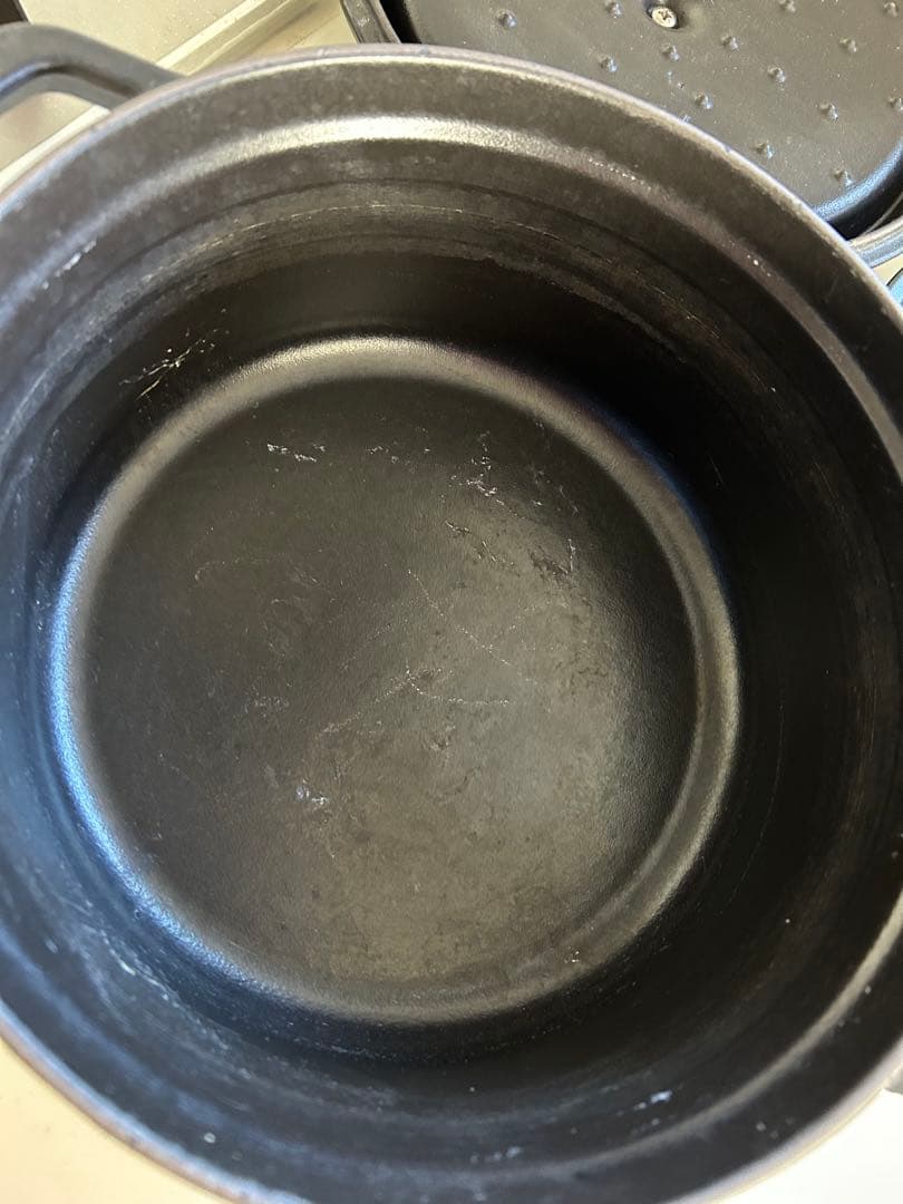 ストウブ 24cm STAUB 鋳物 ホーロー鍋