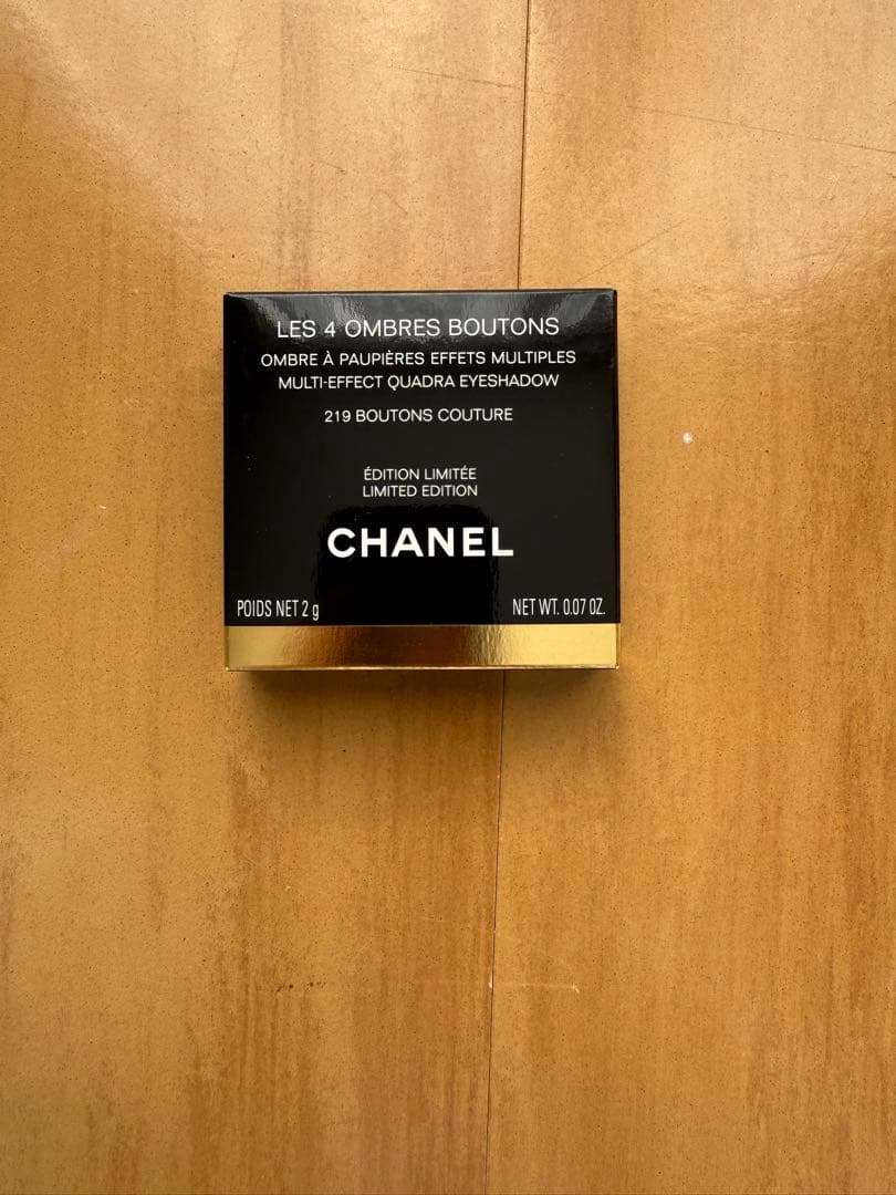 CHANEL レ キャトル オンブル ブトン　219 ブトン　クチュール