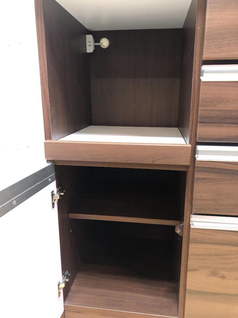 美品 食器棚 幅90cm キッチンボード コンセント付 88106-2-01