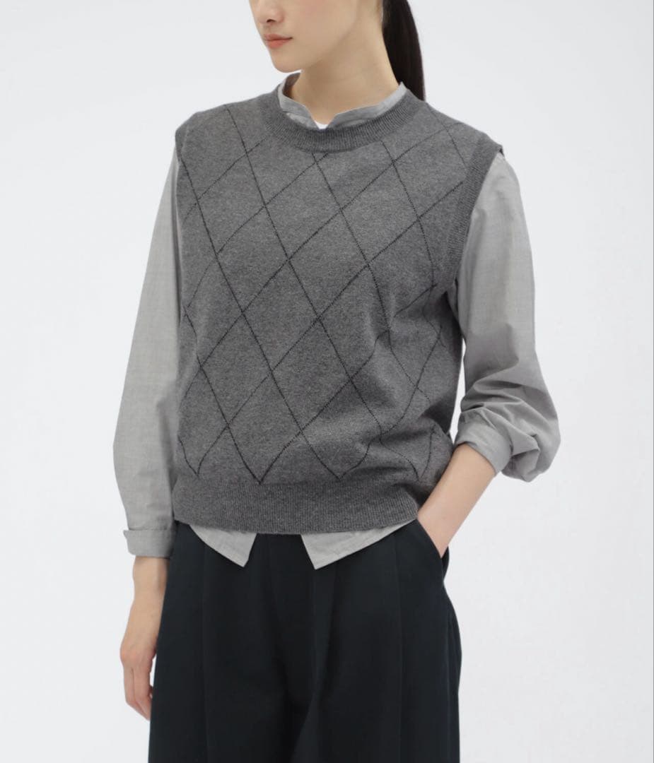 マーガレットハウエル グレー ダイヤモンド柄 ニットベスト