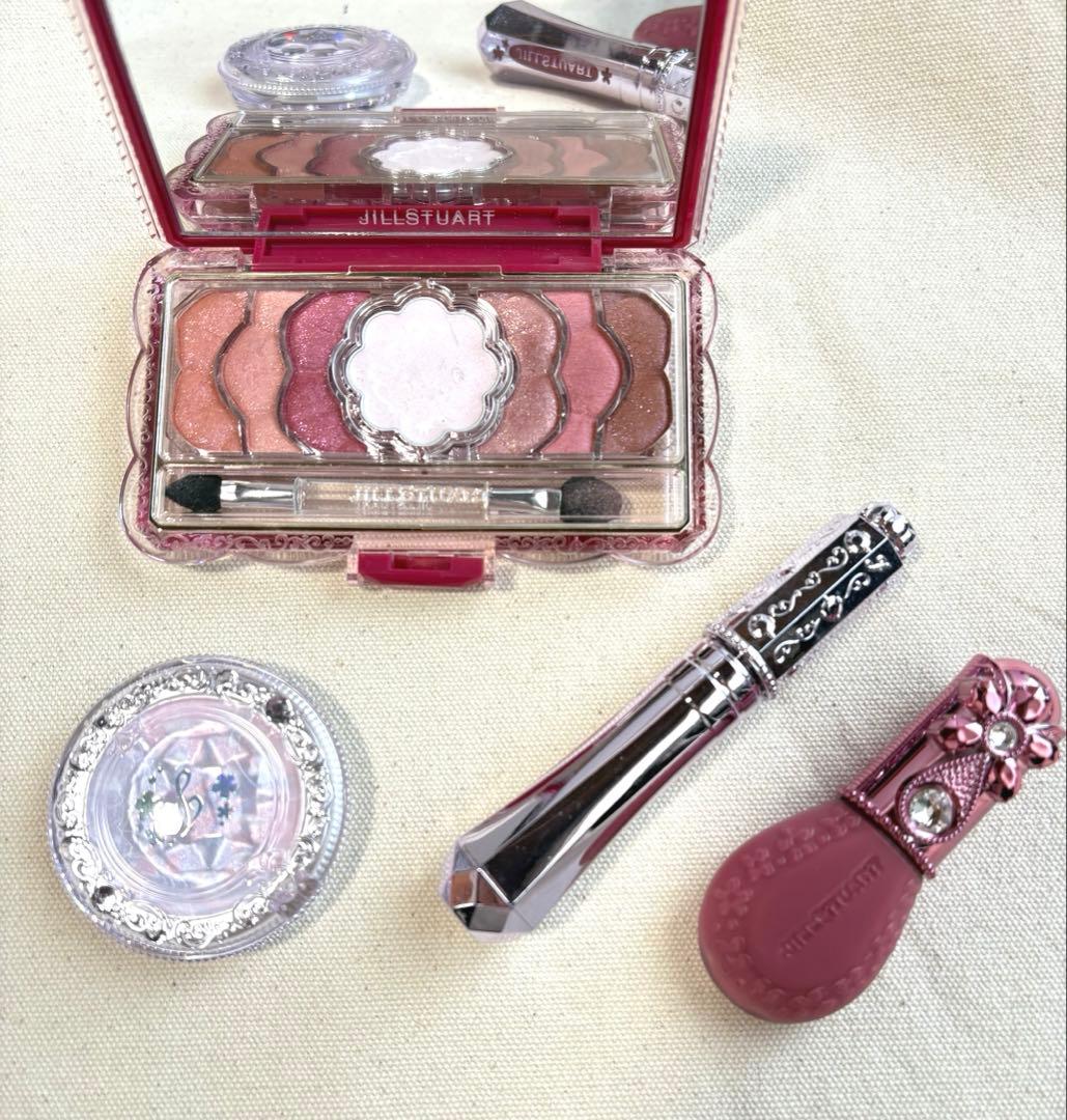 CHANEL JILLSTUART化粧品まとめ売り