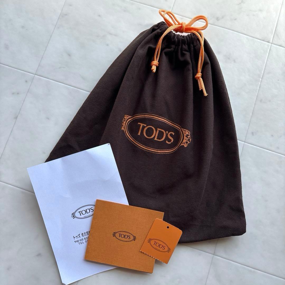 トッズ TOD'S タイムレス ハーフ ムーン ホーボー バック 白 ホワイト