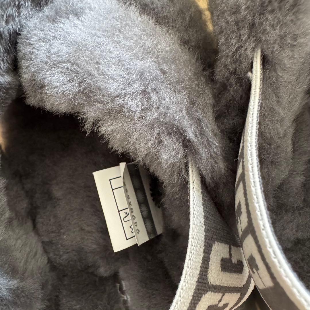 UGG W DISCO CROSS SLIDE アグ ボアサンダル グレー