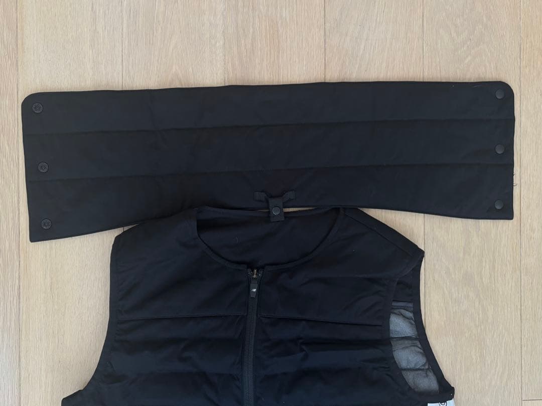 ニューバランスゴルフ 中綿 ワンピース ベスト 1 ロゴテープ 黒