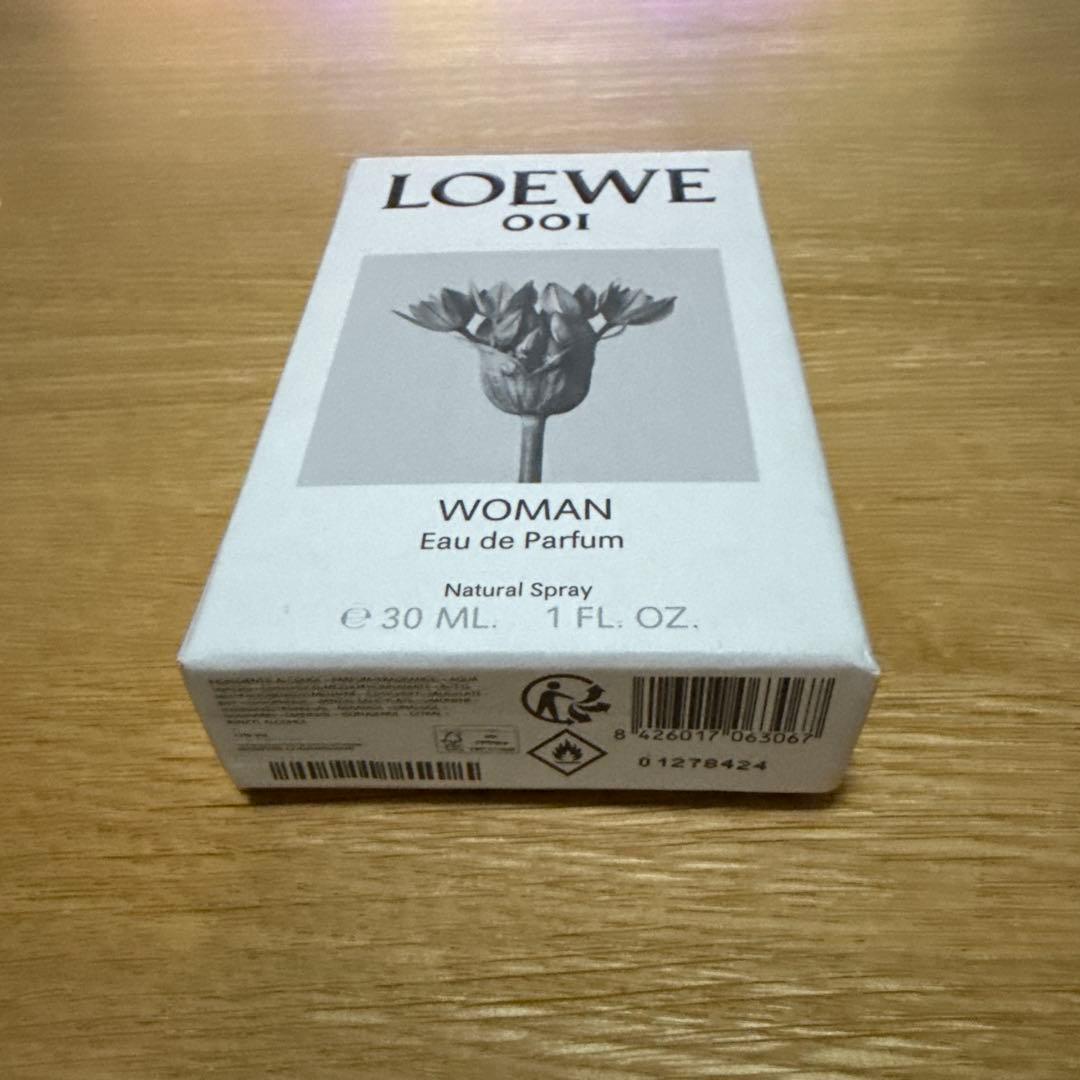 ロエベ 001 ウーマン オードゥパルファン 30ml