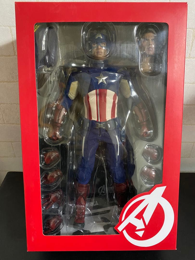 HOT TOYS キャプテン・アメリカ AVENGERS アベンジャーズ