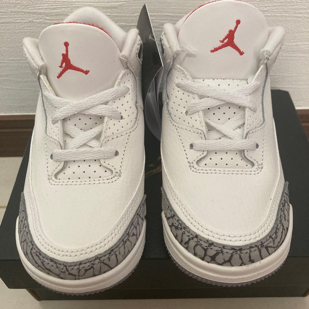ナイキ　エアジョーダン3 リイマジンド　ホワイトセメント