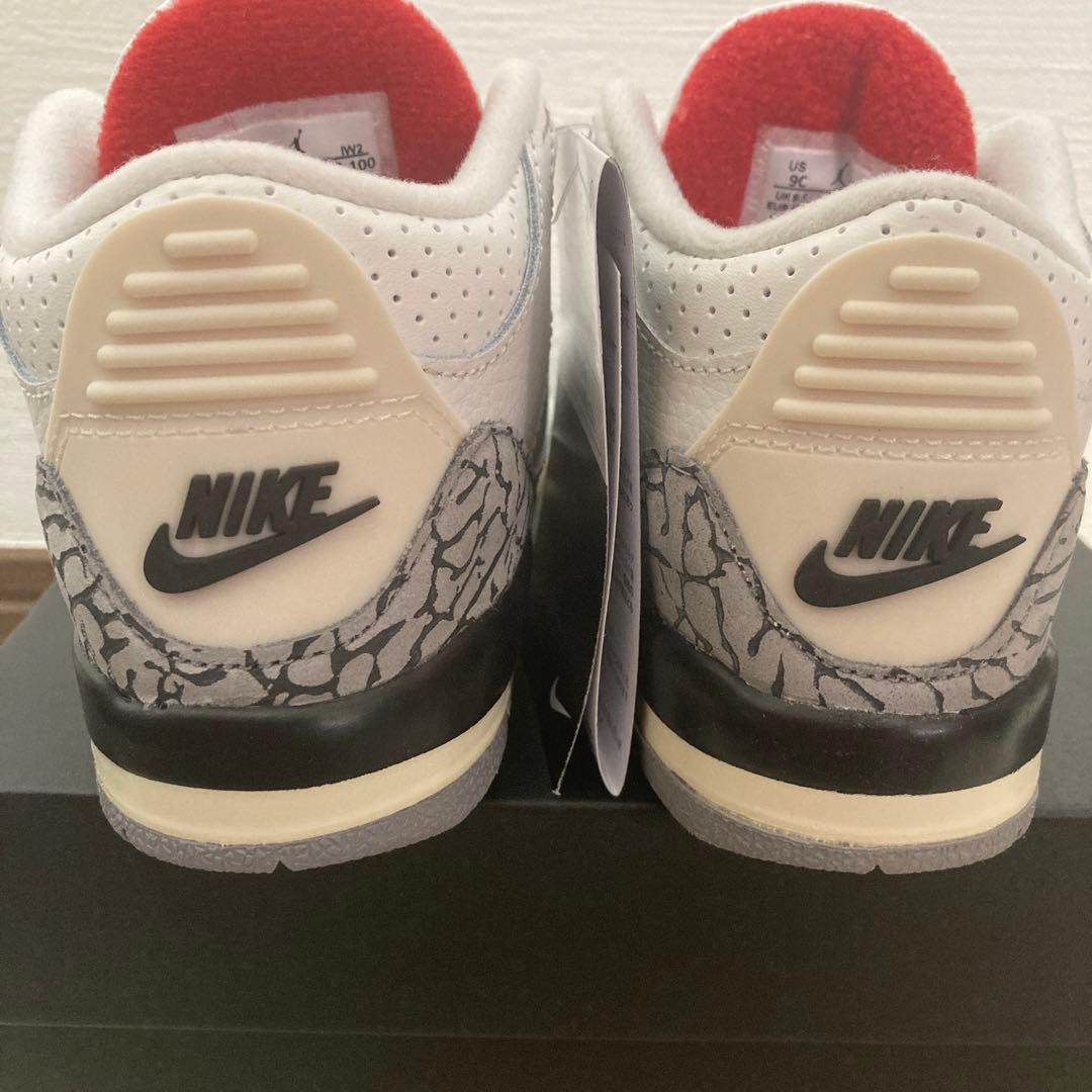 ナイキ　エアジョーダン3 リイマジンド　ホワイトセメント