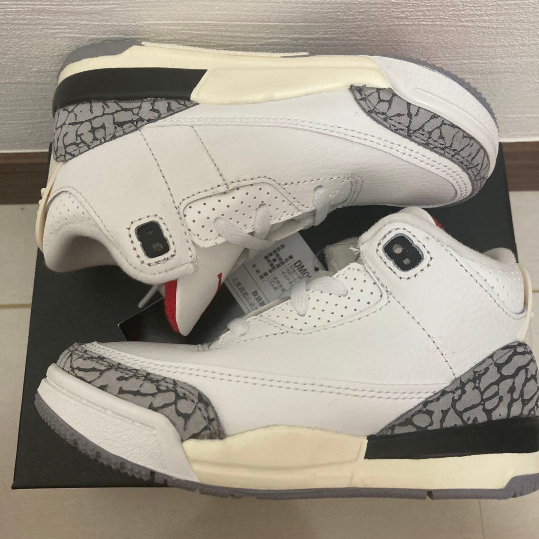 ナイキ　エアジョーダン3 リイマジンド　ホワイトセメント