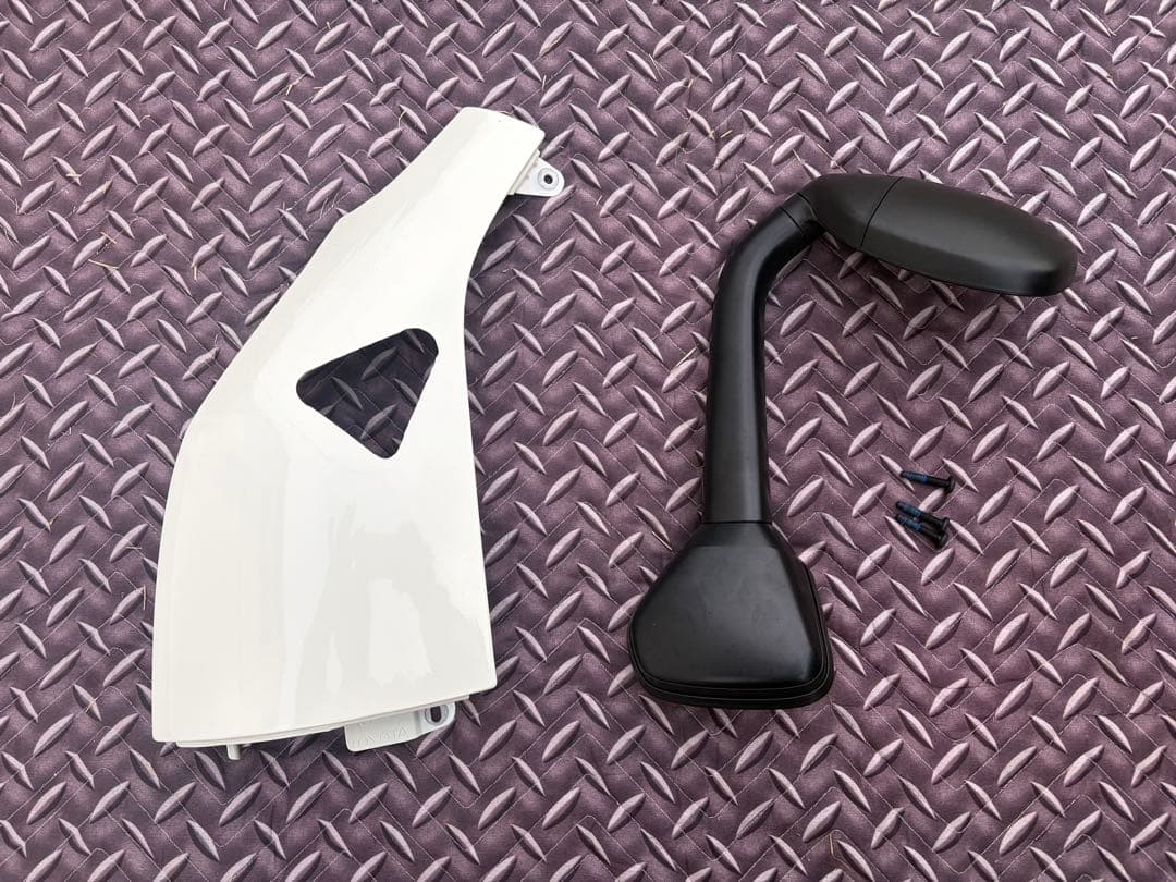 TOYOTA ハイエース コーナーパネルガッツミラーセット　白058