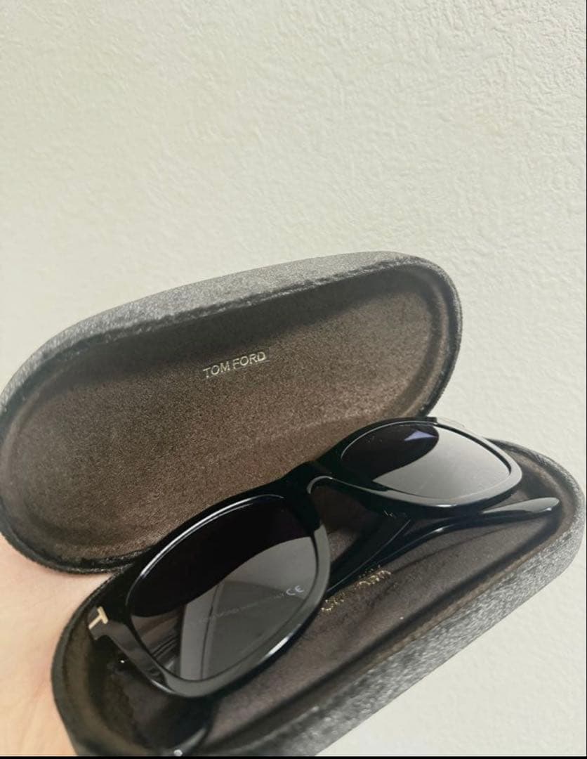 しぃ【本物】TOM FORD サングラス