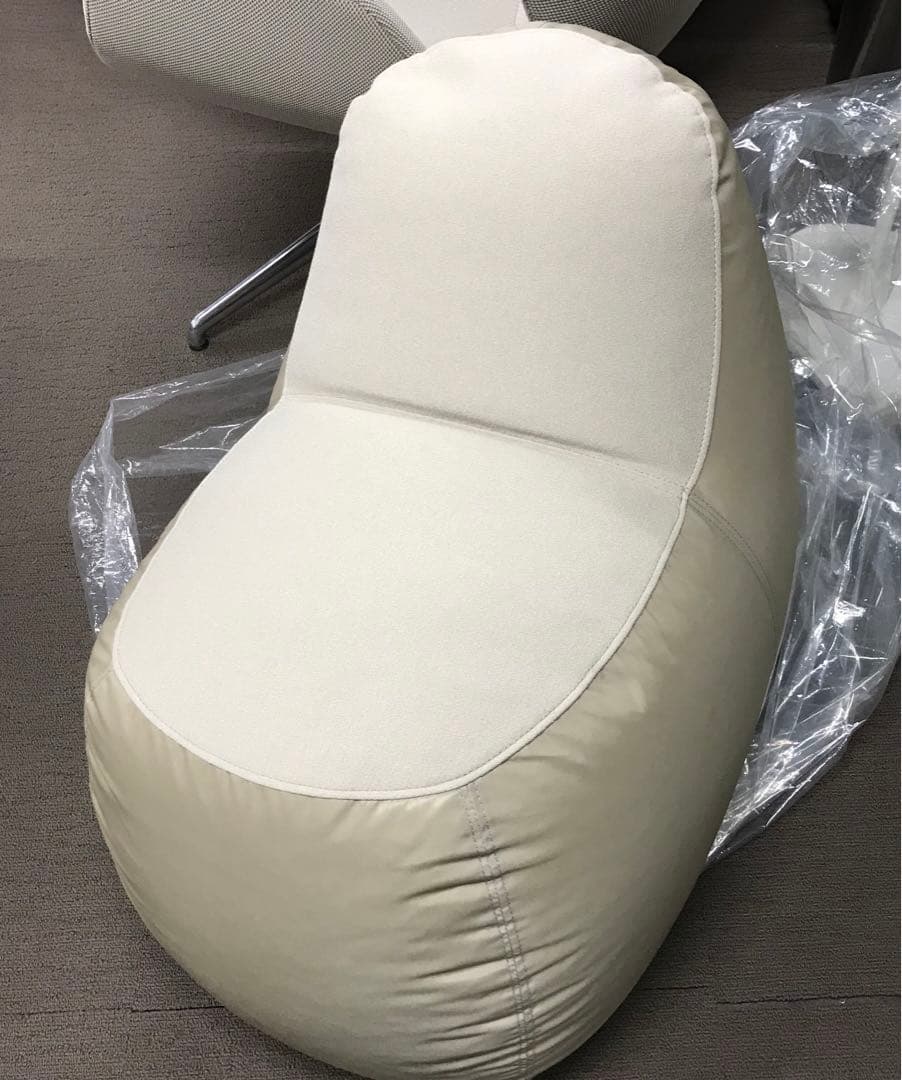 【展示品】オカムラ　マメット　ストロービーズクッション