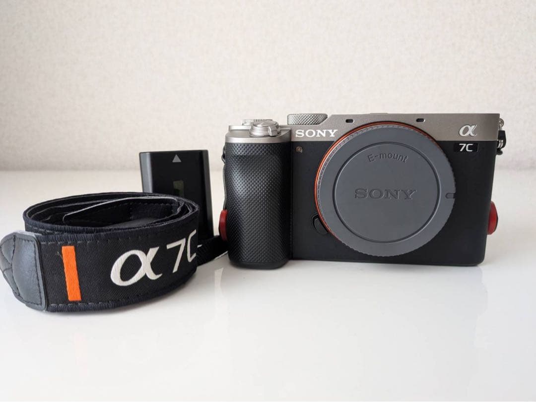 【極美品】SONY α7C ボディ シルバー ILCE-7C フルサイズ