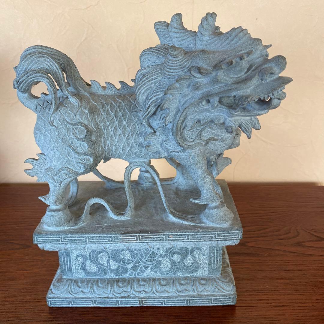 仏教美術　石像彫刻　天然石　獅子　狛犬　高さ約23cm　骨董
