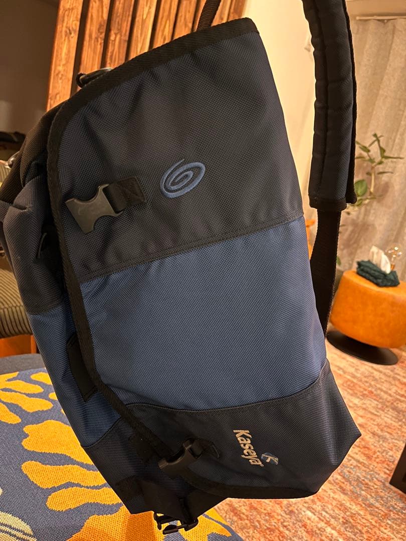 timbuk2 メッセンジャーバッグ　ネイビー