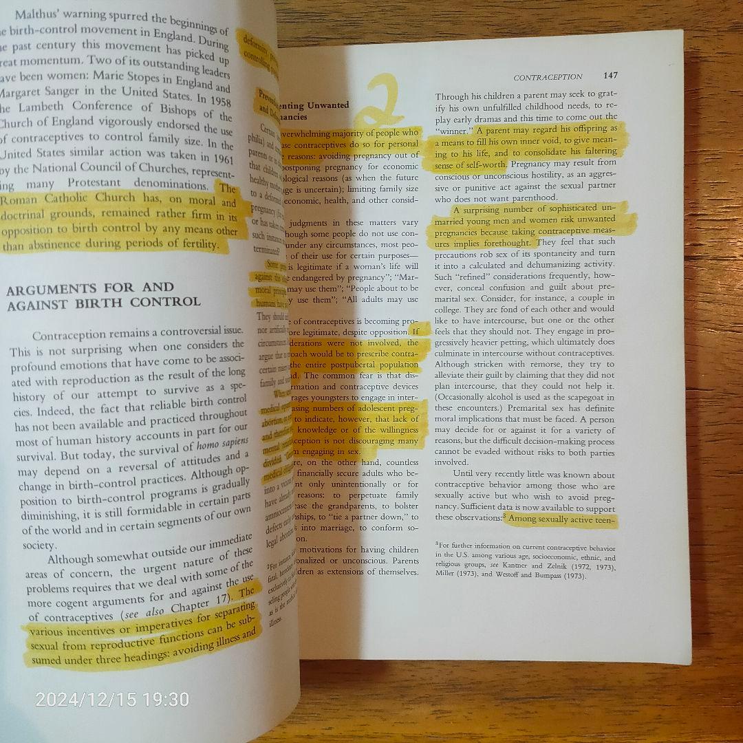 古書 1970年代の性に関するビンテージ本（英語）2冊セット