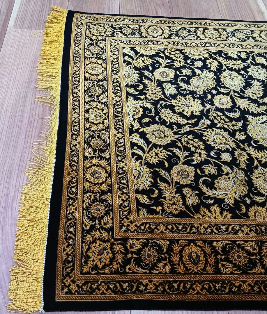 Y2702 ペルシャ絨毯 クム産 ラザヴィ工房 シルク100% 手織り　ma