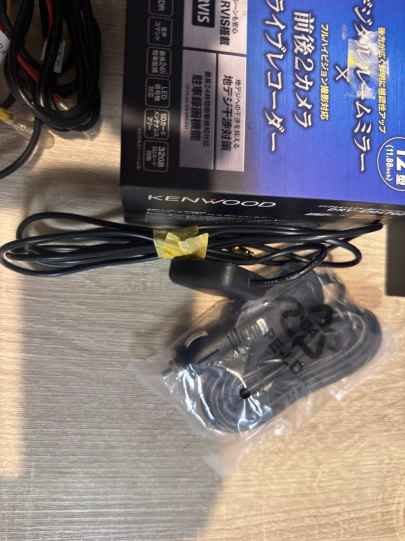 KENWOOD DRV-EM4700 ミラー型　ドライブレコーダー　前後カメラ