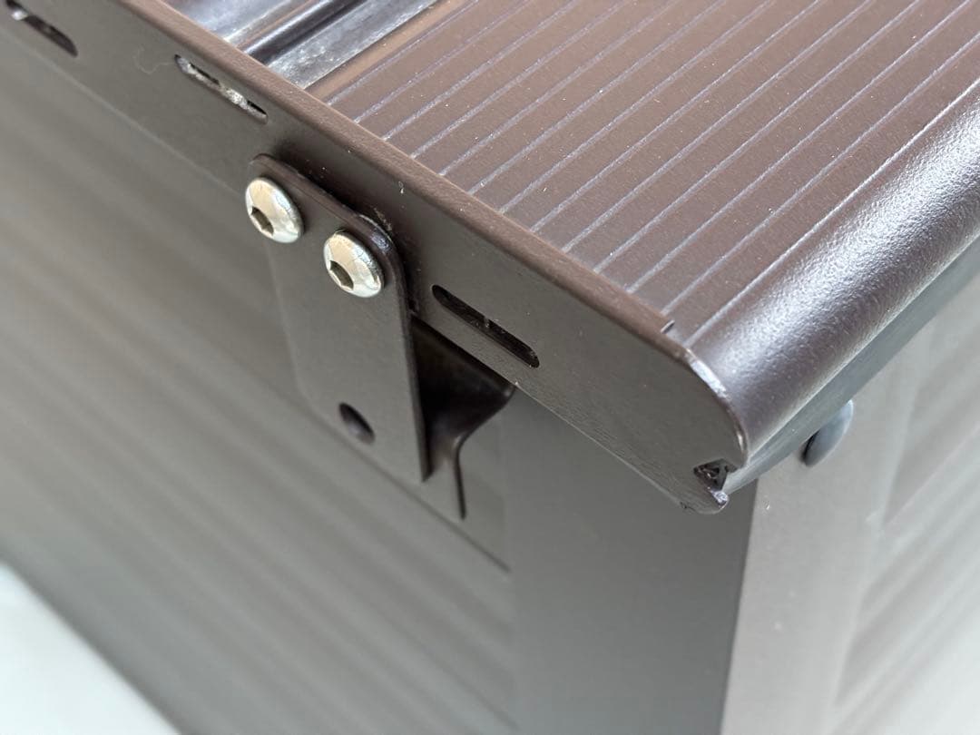 【グリーンライフ】ベンチ　ストッカー　屋外　防水　ブラウン　114cm 物置き