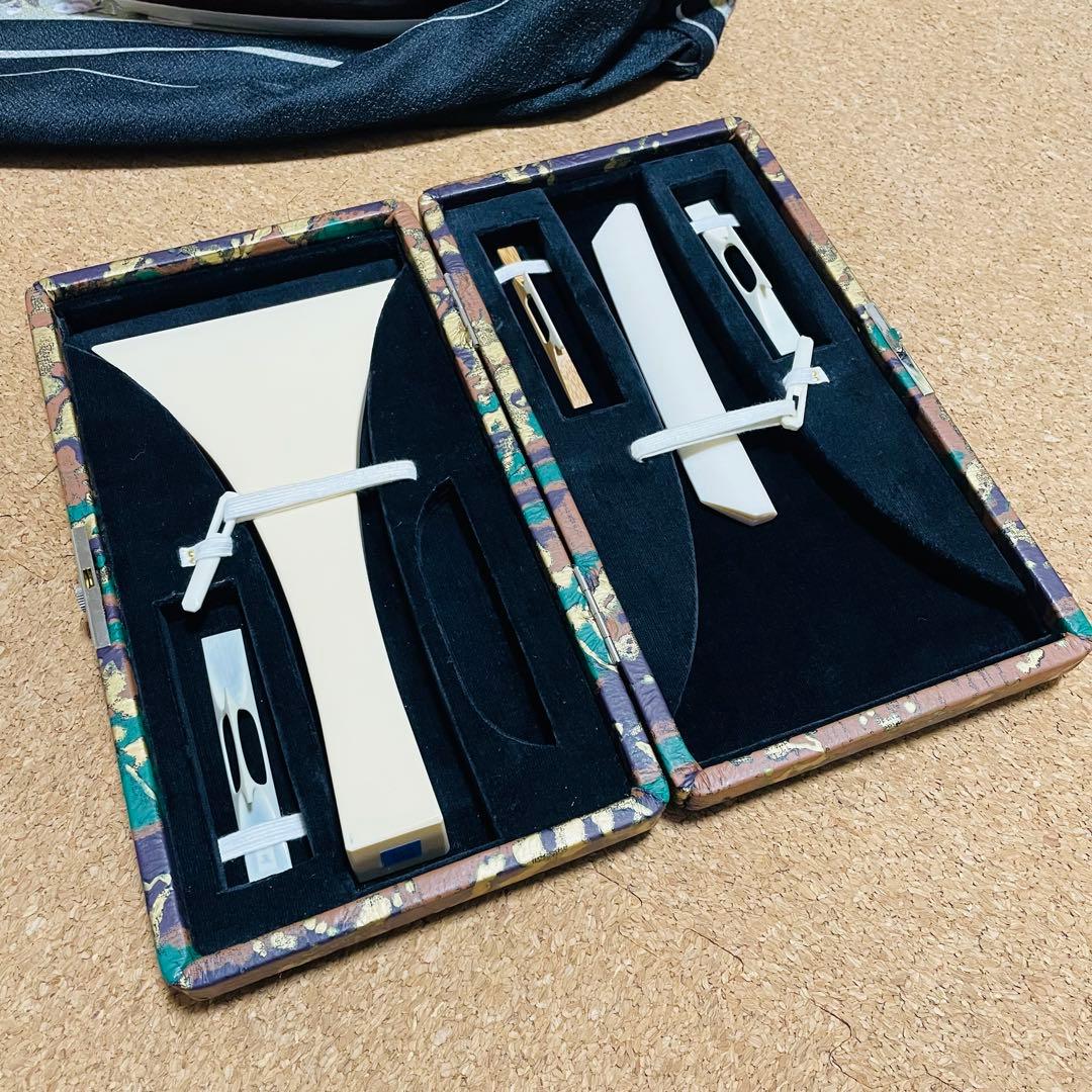 地唄 民謡 三味線 中棹 東さわり 紅木? 紫檀? ハードケース鍵付　付属品色々