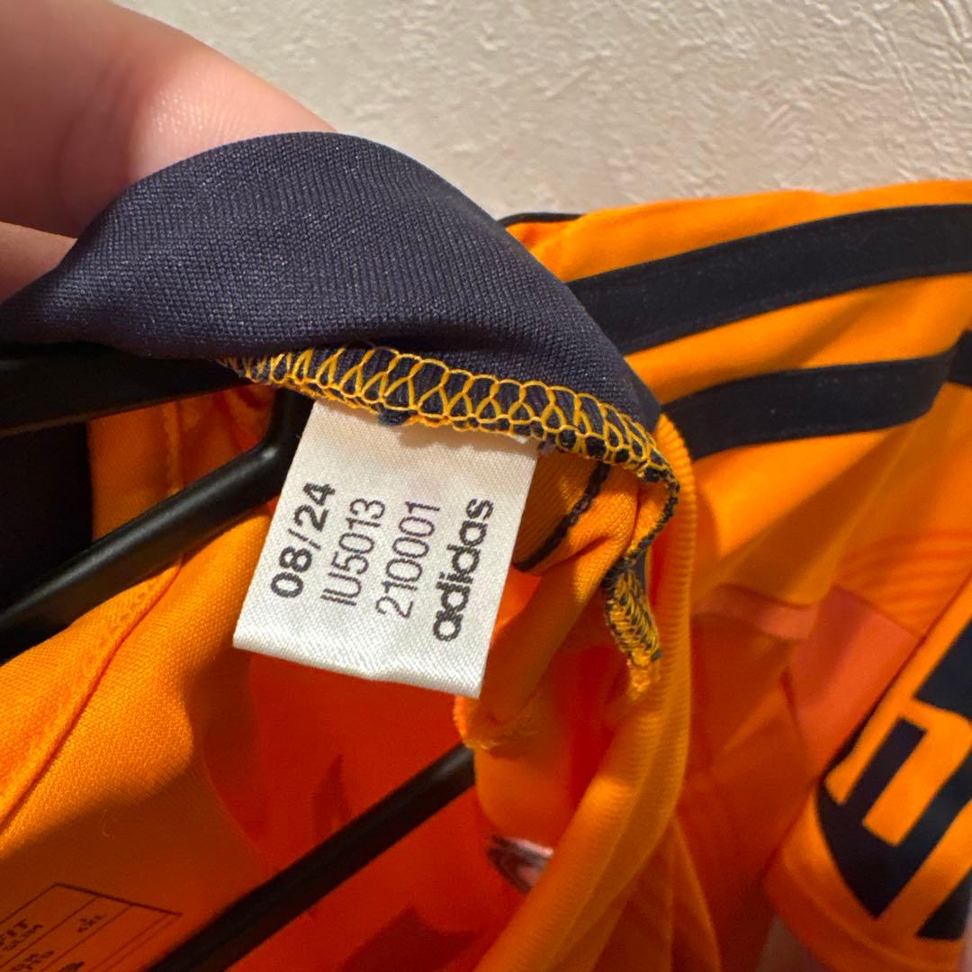 レアル・マドリード　レプリカユニフォーム 2枚まとめ売り(未使用・正規品)