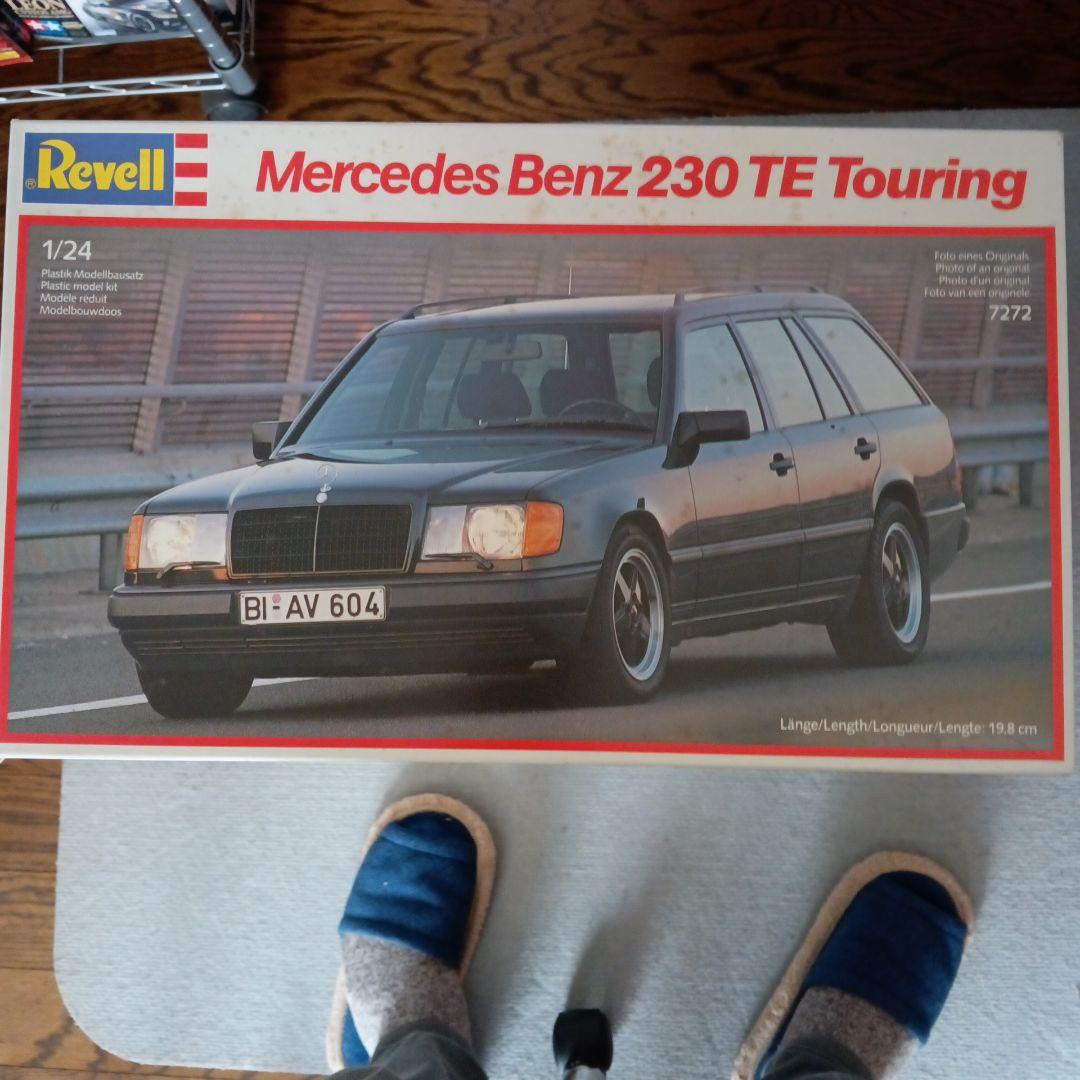 自動車 Revell Mercedes Benz 230 TE Touring 1/24