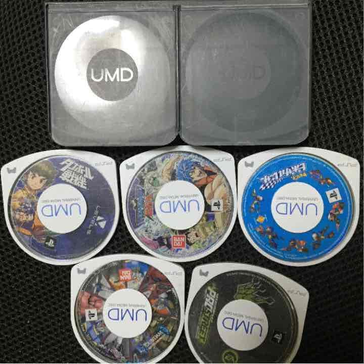 PSPとカセットとPSPのケース！